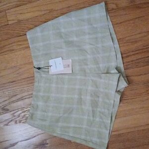 NWT Missguided Windowpane Patterned Short- shorts ■ Size 8